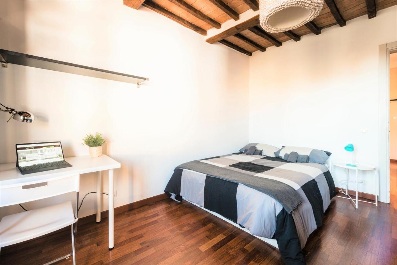 Hostly - La Pera Suite Apartment - 2 Bedrooms, Full Center Пиза Экстерьер фото